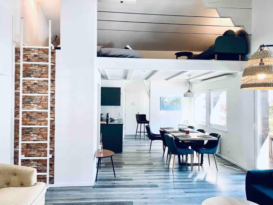 קנדרסטג Unique Penthouse With Gallery And Mountain View מראה חיצוני תמונה